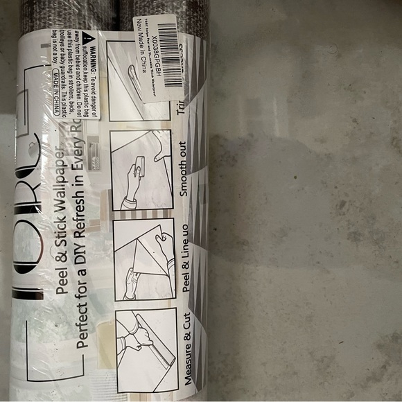 2 Wall Paper mixed color !!! - Picture 4 of 4